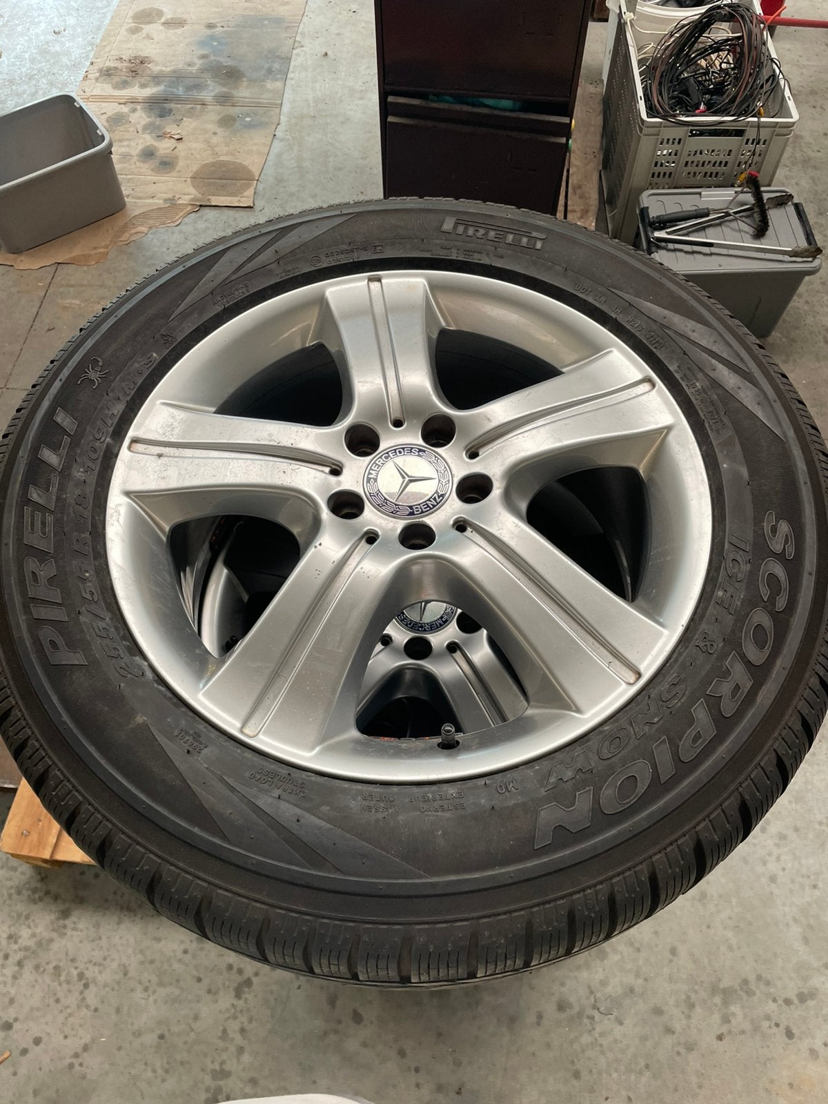 Merceded Glc/ML velgen + banden, Ophalen, Band(en)