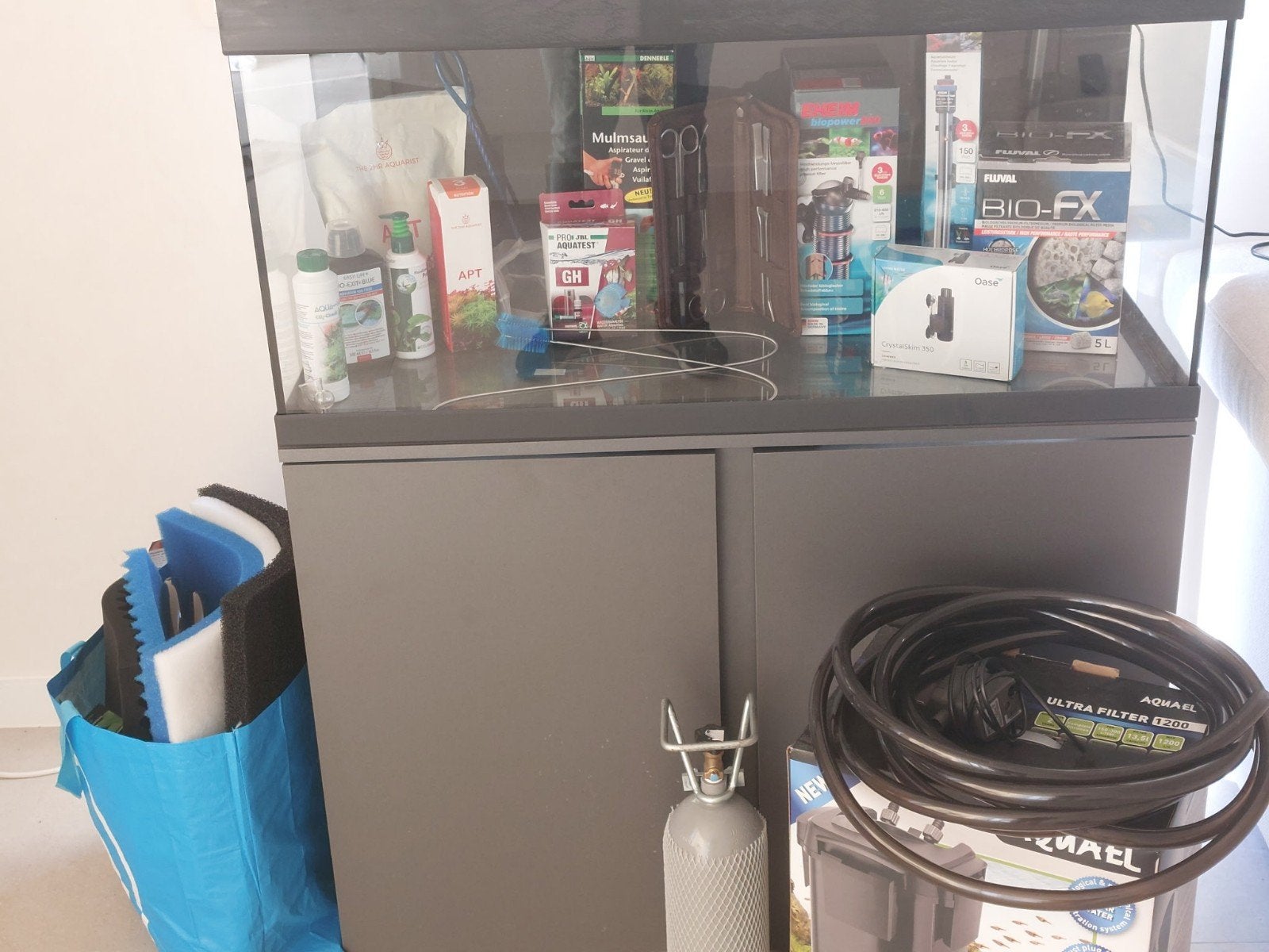 aquarium met toebehoren moet dringend weg, Aquarium vide, Comme neuf, Enlèvement, Accessoires inclus