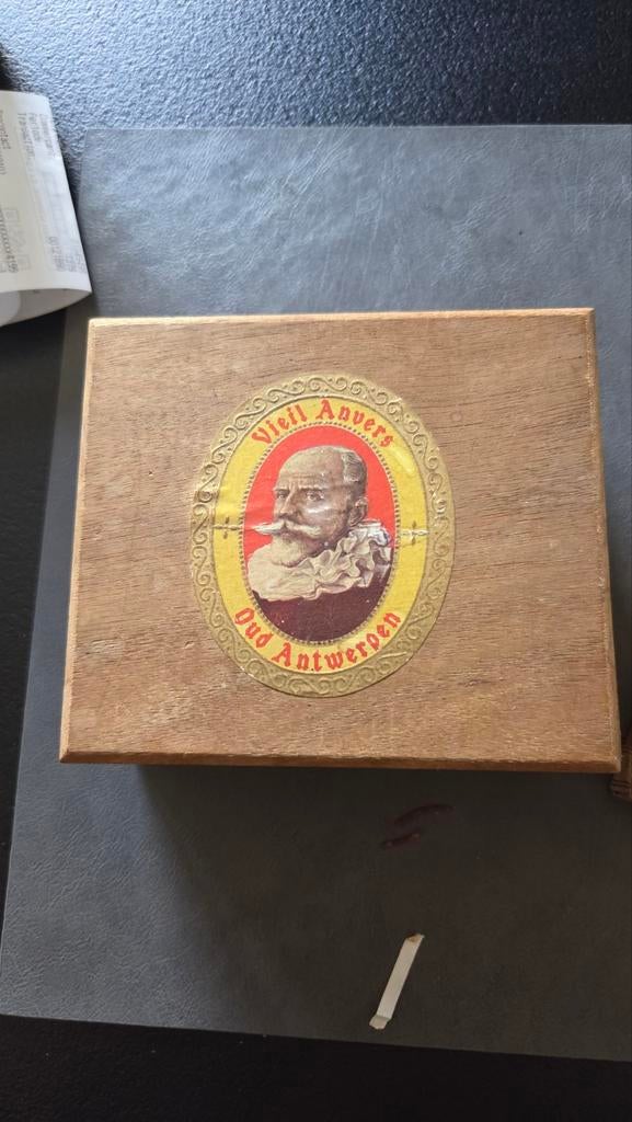 Oude Antwerpse sigarendoos, Verzamelen