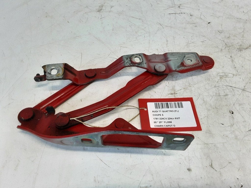 CHARNIERE DE CAPOT DROIT Audi TT (8N3) (8N0823302), Autos : Pièces & Accessoires, Auto-Union-Straße  1,
85057  Ingolstadt, DE