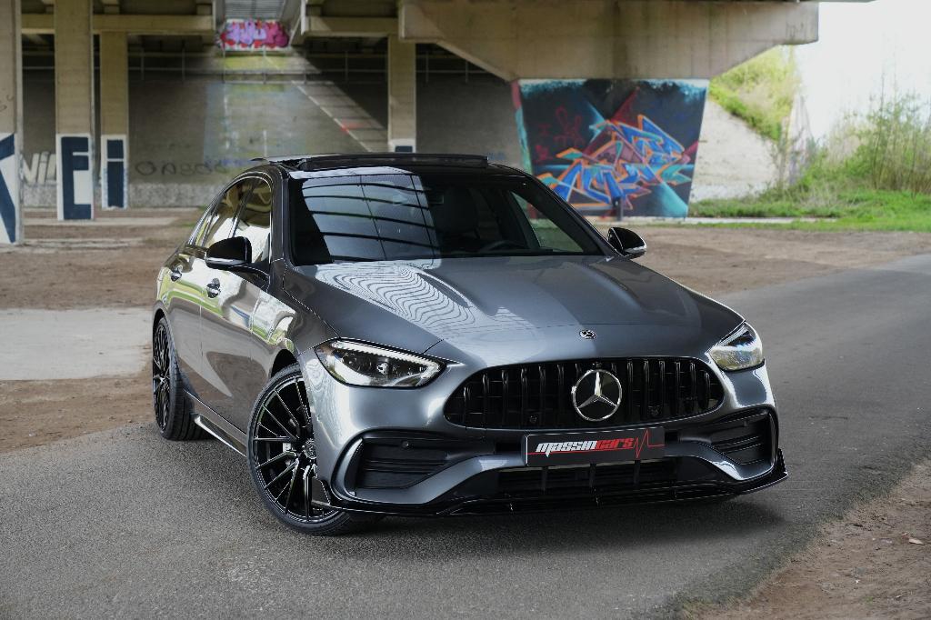 Prachtige Mercedes C180 Berline (AMG-KIT) Vol Opties!, Auto's, Mercedes-Benz, 4 cilinders, Lane Keeping Assist, Leder, Bedrijf