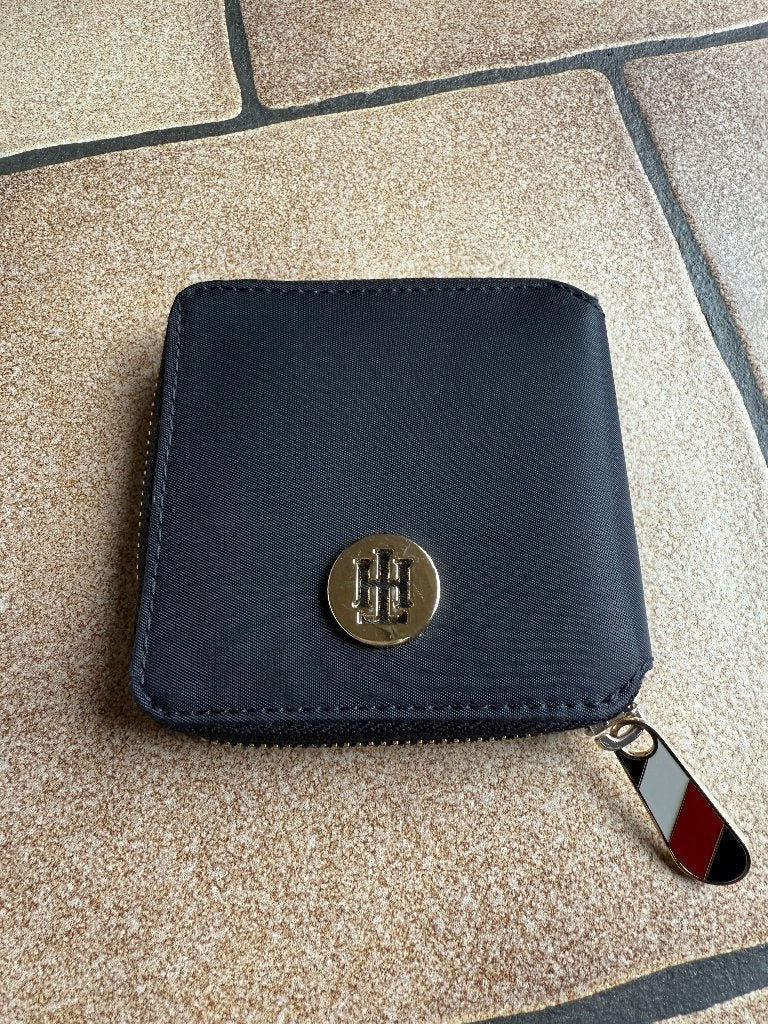 Portemonnee Tommy Hilfiger, Bijoux, Sacs & Beauté, Enlèvement ou Envoi, Neuf