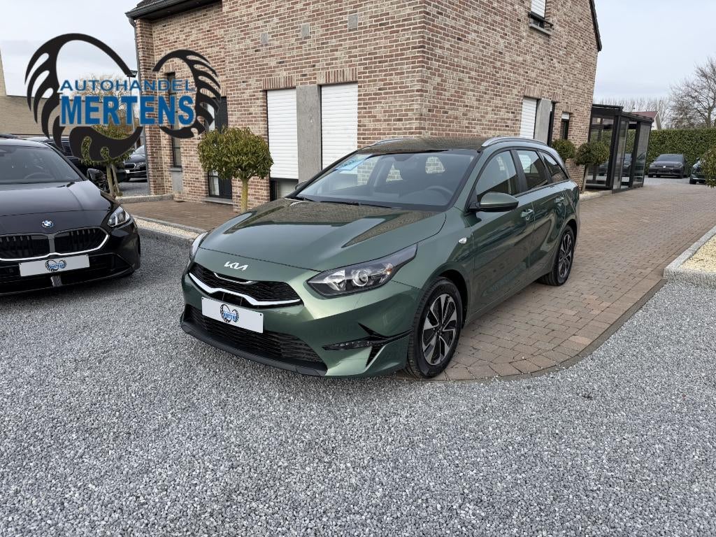 Kia Ceed SW / cee'd SW 1.5 T-GDi 140PK FACELIFT NIEUW 0KM, Stof, 4 cilinders, USB, Bedrijf