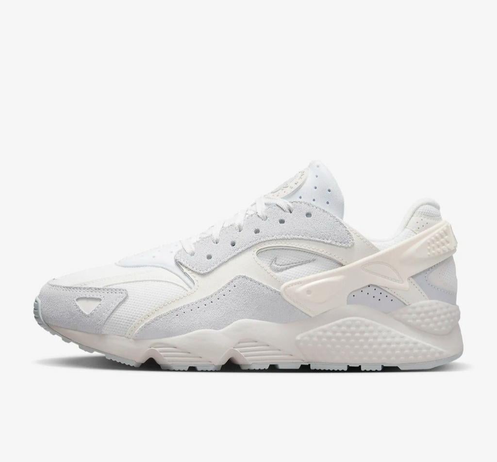 Baskets Nike huarache Blanc et gris 41
Neuves avec étiquette, Enlèvement, Blanc, Baskets