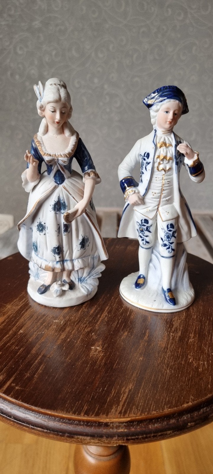Beeldjes, Ophalen