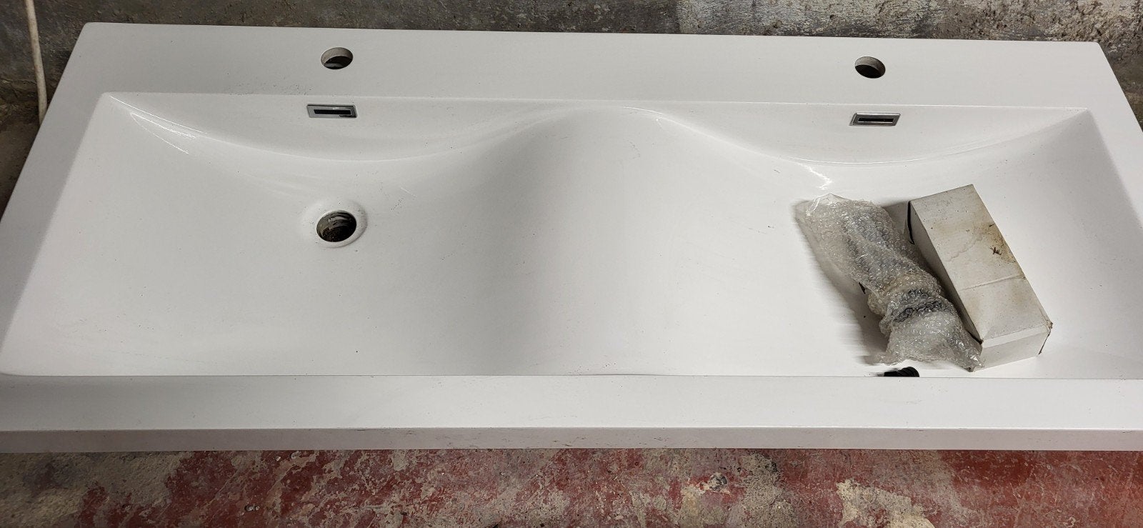 dubbele lavabo, Enlèvement