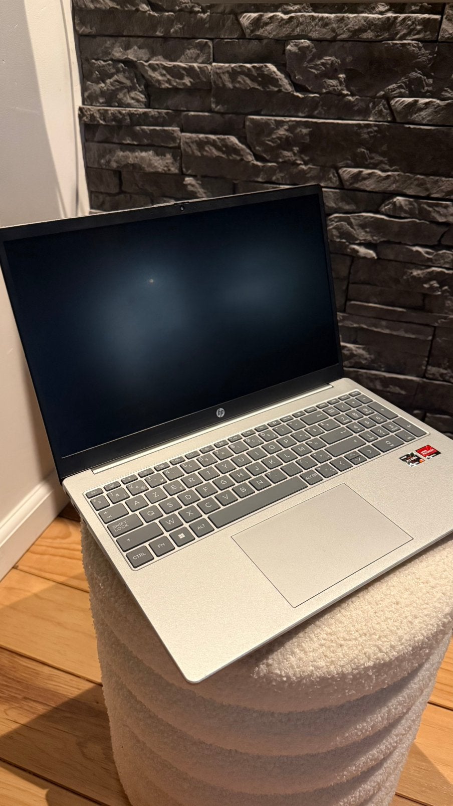 HP Laptop 15 — AMD Ryzen 7 7730U — 16 GB RAM — 512 GB SSD, Computers en Software, Ophalen, Zo goed als nieuw, Azerty, SSD