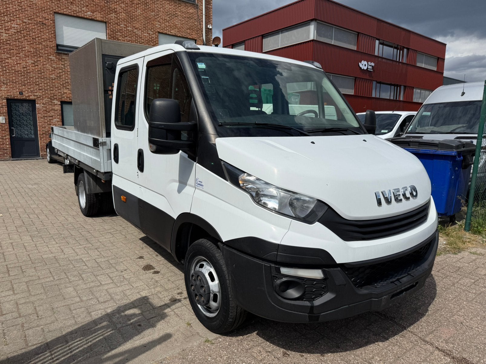 Iveco daily 35C140 2.3hpi 140pk openlaadbak, Auto's, Bestelwagens en Lichte vracht, Euro 6, Iveco, Bedrijf, Diesel