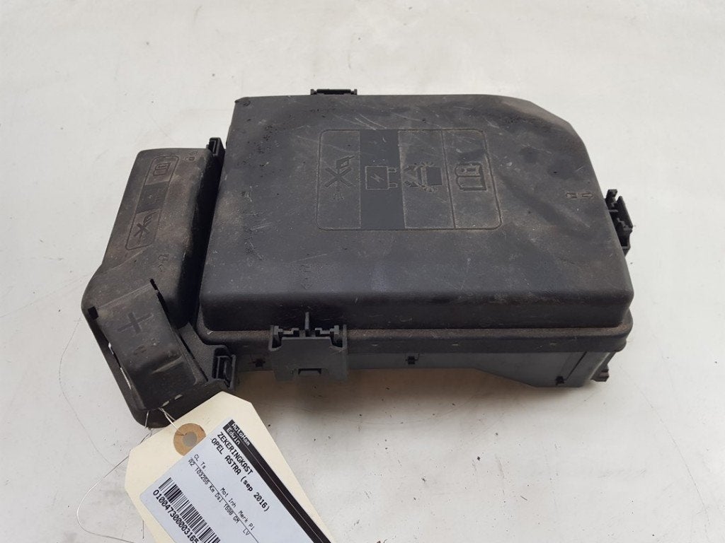 BOITIER FUSIBLES Opel Astra K (|39040853|39119225|), Dhr. J. Ham, Administratie@autoham.nl, Opel, Utilisé