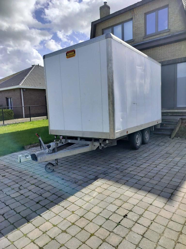 gesloten aanhangwagen, Enlèvement, Utilisé