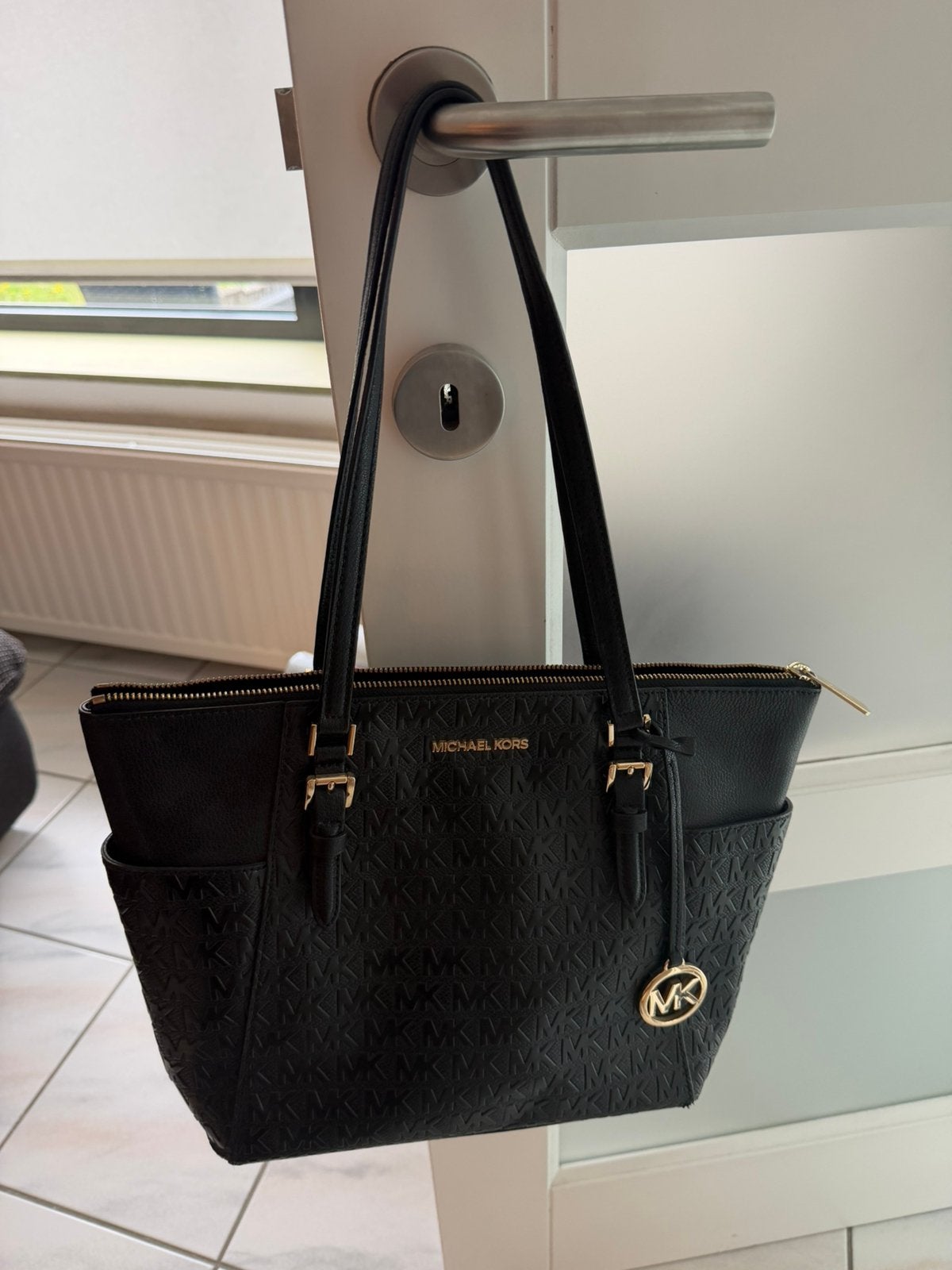 Sac à main Michael Kors noir, Bijoux, Sacs & Beauté, Enlèvement, Comme neuf, Sac à main