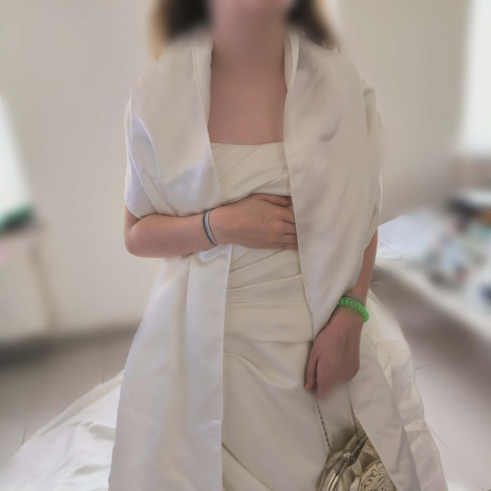 Robe de mariée taille m / l et accessoires, Vêtements | Femmes, Vêtements de mariage & Accessoires de mariage, Accessoires, Enlèvement
