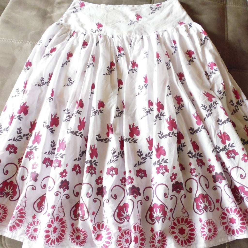 witte rok met rode bloemen, Kleding | Dames, Ophalen of Verzenden, Zo goed als nieuw