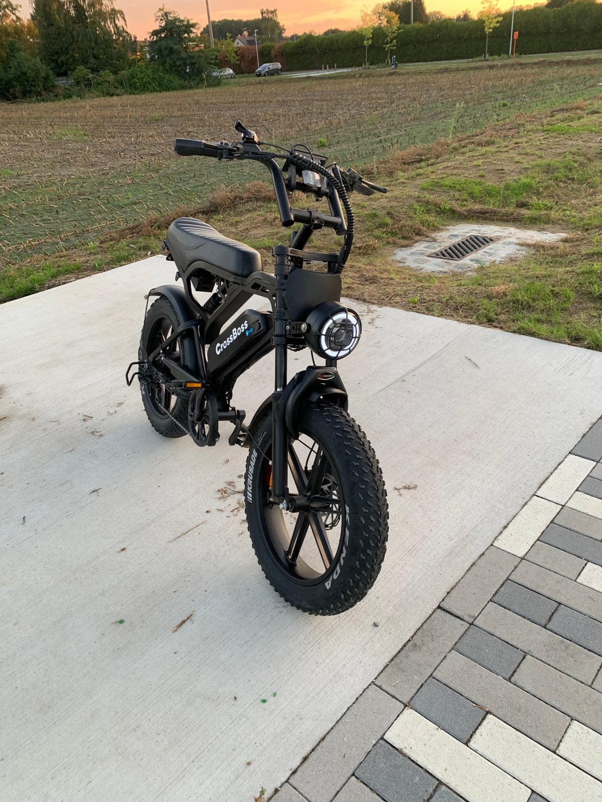 V20 Pro CrossBoss – Zeer nette staat – Garantie la souris, Fietsen en Brommers, Ophalen, Overige modellen, 7 versnellingen, Klasse A (25 km/u)