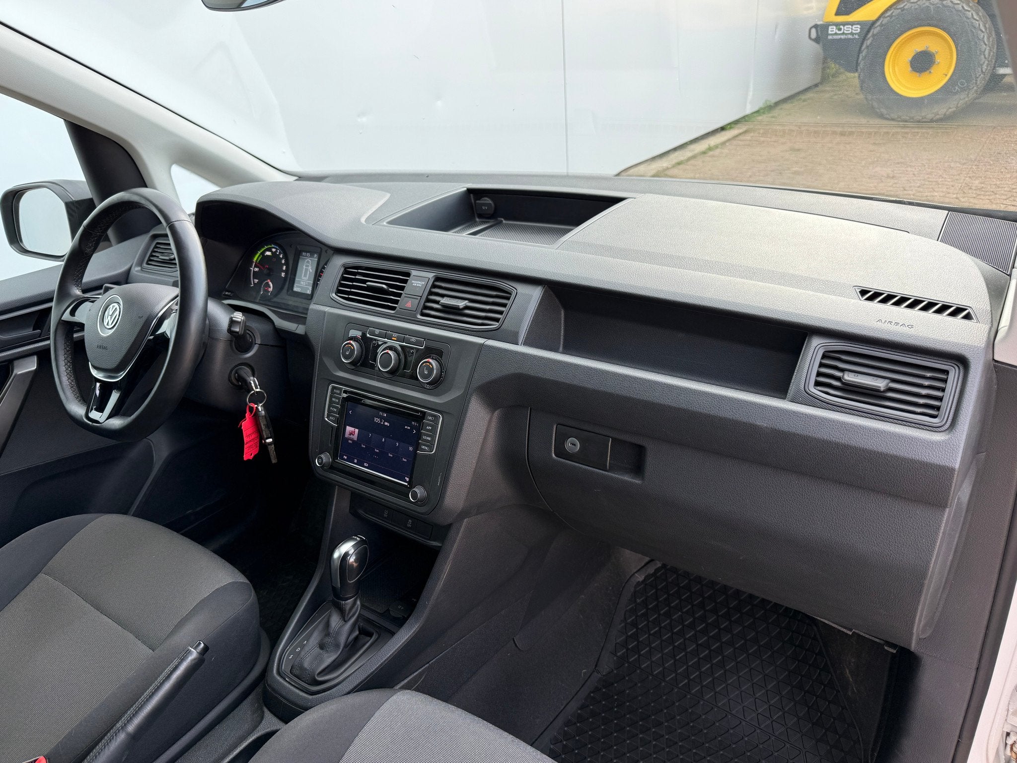 Volkswagen e-Caddy 37kWh 113PK L2 Elektrisch Caddy ABT Maxi, 0 cilinders, Gebruikt, 750 kg, 1776 kg