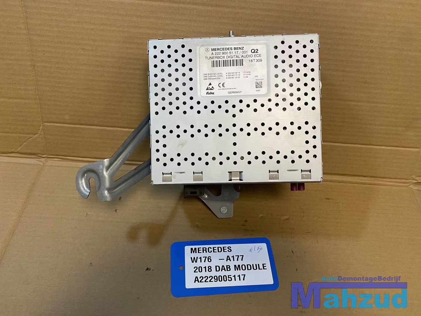 MERCEDES A-klasse W176 W177 Dab module 2012+ A2229005117, Mercedes-Benz AG, Mercedes-Benz, Utilisé, Mercedesstrasse 120
70372  Stuttgart, DE