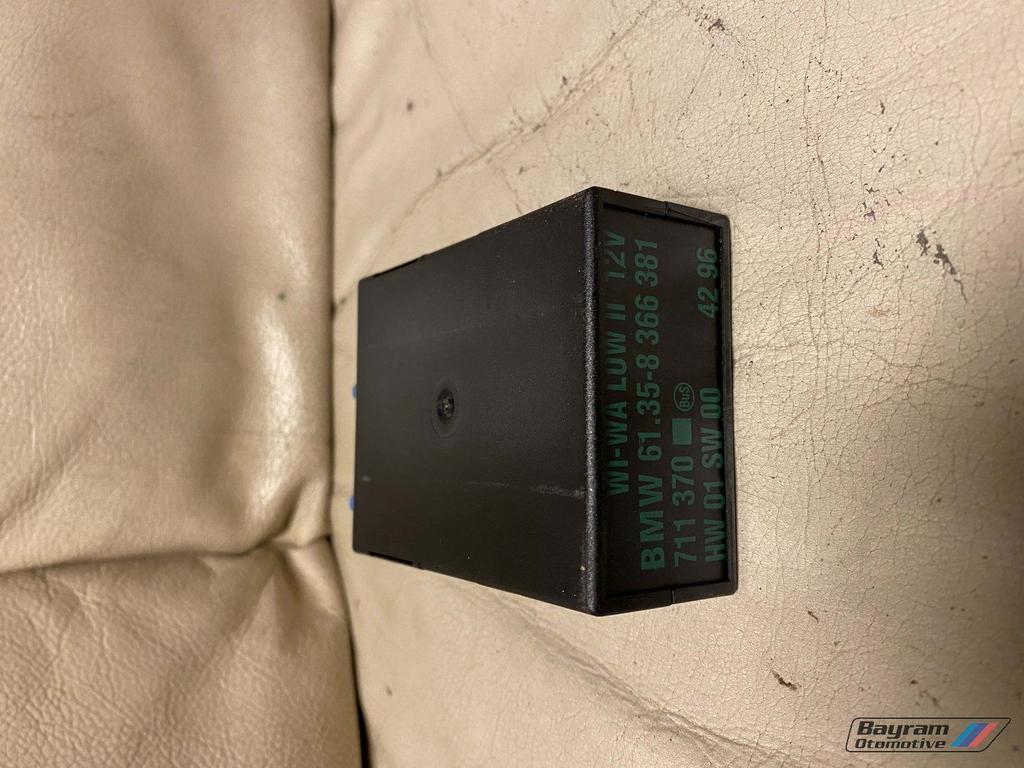 Bmw E36 ruitenwisser module 61358366381 coupe wi-wa 3-serie, Auto-onderdelen, Gebruikt, -, -, Ophalen of Verzenden