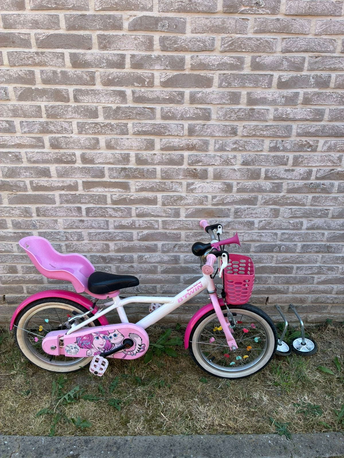 Vélo Btwin 16pouces avec roues d'entraînement, très bon état, Vélos & Vélomoteurs, Enlèvement, Utilisé, 16 à 20 pouces, Stabilisateurs