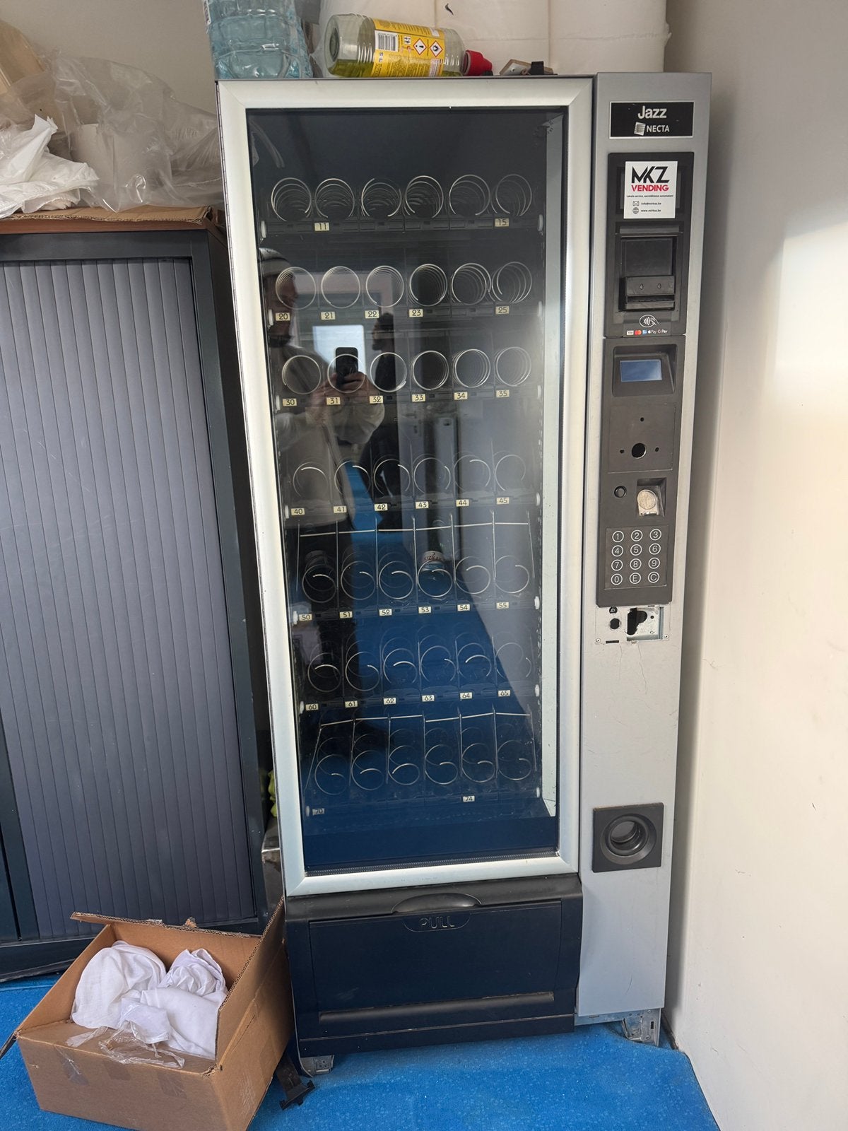 Drankautomaat, vendingmachien, Verzamelen, Ophalen, Zo goed als nieuw