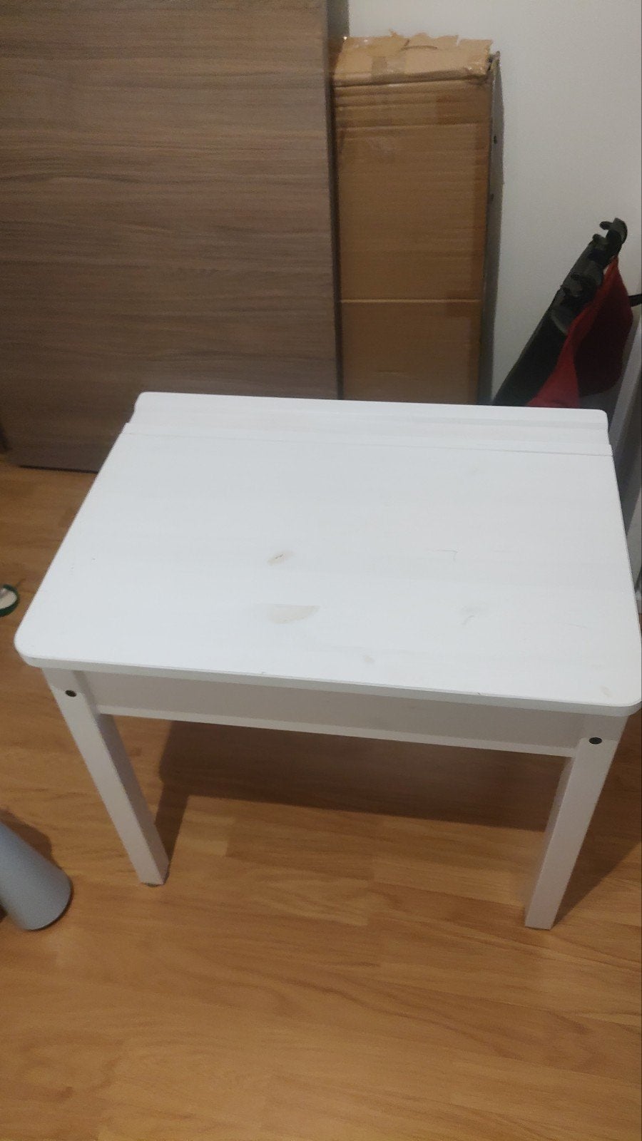 2 kinderbureau's - Ikea - Kinder bureau - tafels - 2 stuks, Kinderen en Baby's, Ophalen, Gebruikt, Tafel(s)