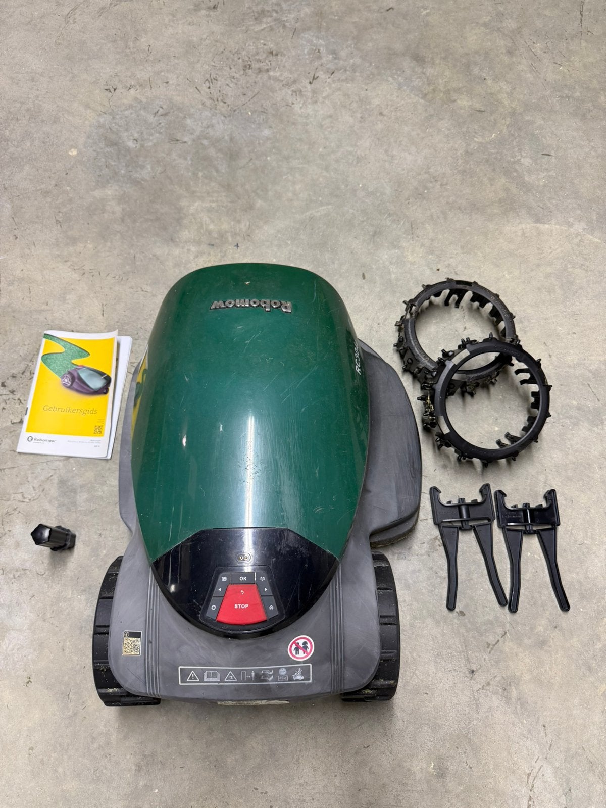 Robotmaaier Robomow RC304, Ophalen, Gebruikt, Meer dan 25 cm, Bestuurbaar via app