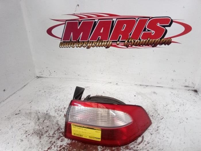 Feu arrière droit d'un Renault Laguna, -, Renault, -, 3 mois de garantie