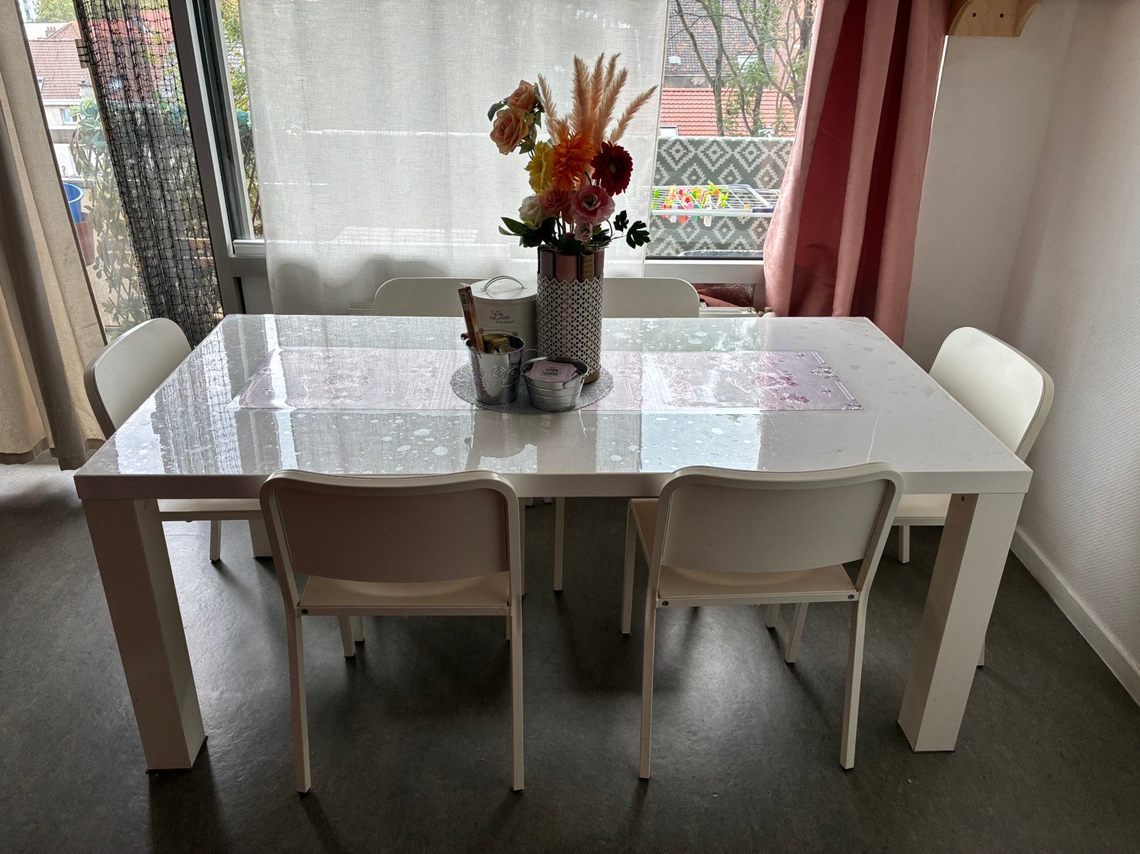Table et chaises à vendre, Ophalen, Zo goed als nieuw