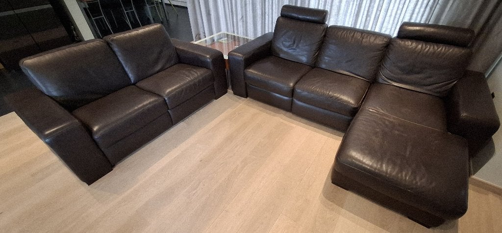 Zetels leder: 2-zit + 3-zit met elektrische relax + tafeltje, Maison & Meubles, 200 à 250 cm, Banc droit, Enlèvement, Utilisé