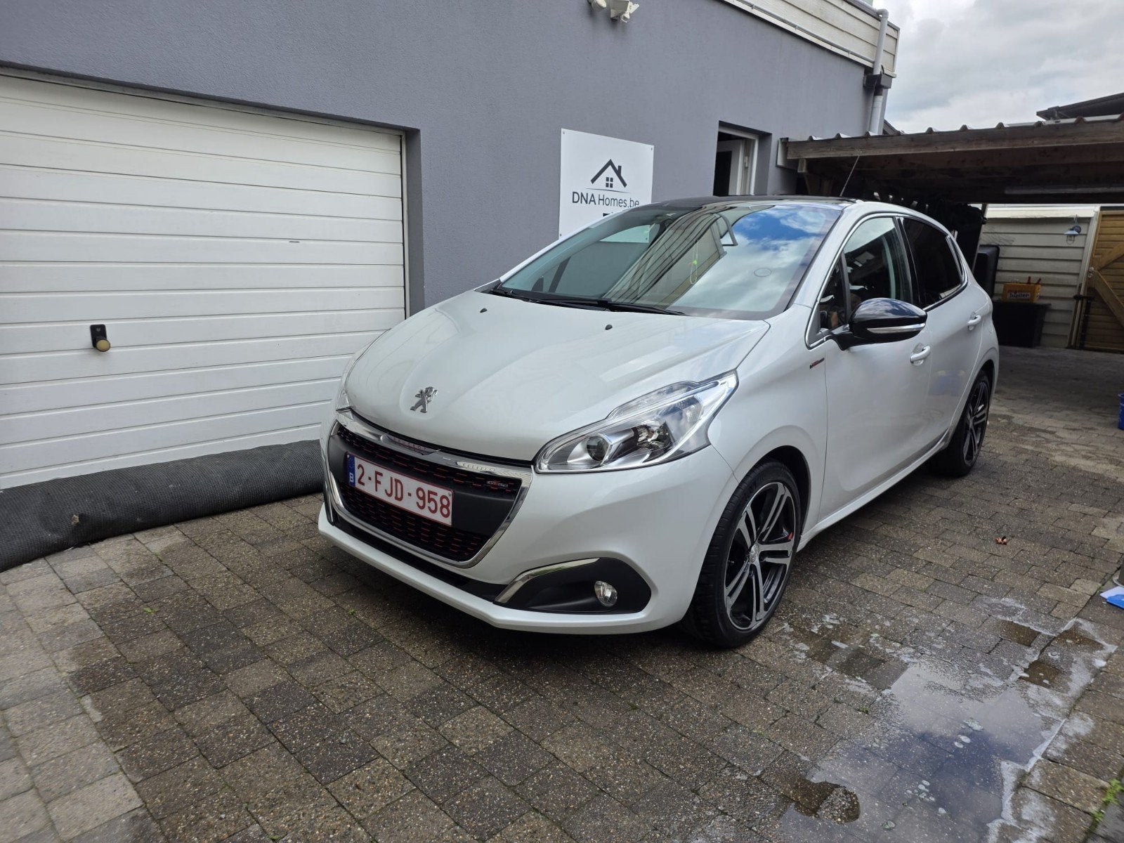 Peugeot 208 1.2 GT Line - 03/2016 - SLECHTS 33.000km, Autos, 1227 kg, Achat, Euro 6, Noir