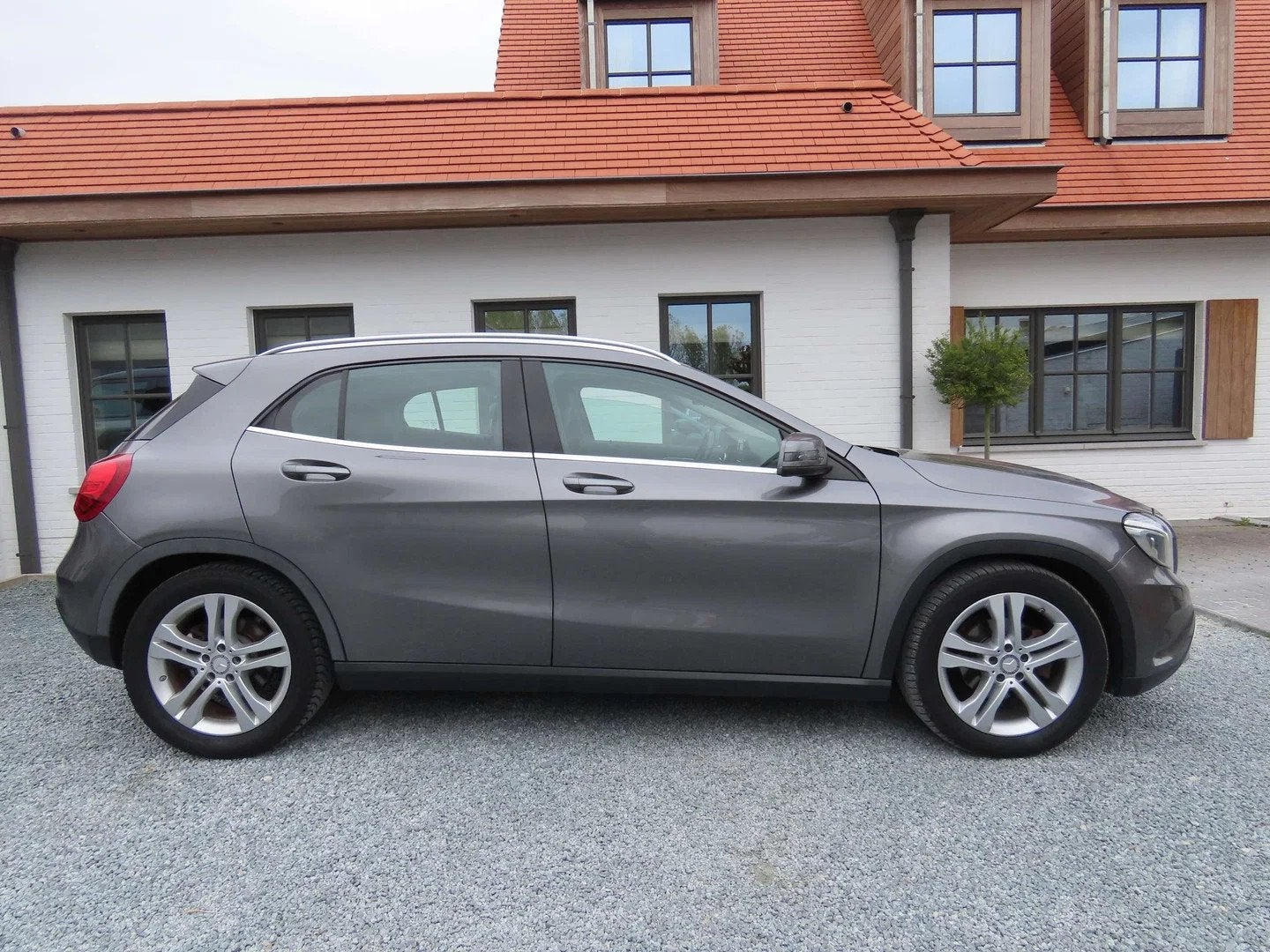 Mercedes-Benz GLA 200 GLA 200 d (automatique), Autos, Mercedes-Benz, 100 kW, Argent ou Gris, Achat, Euro 6