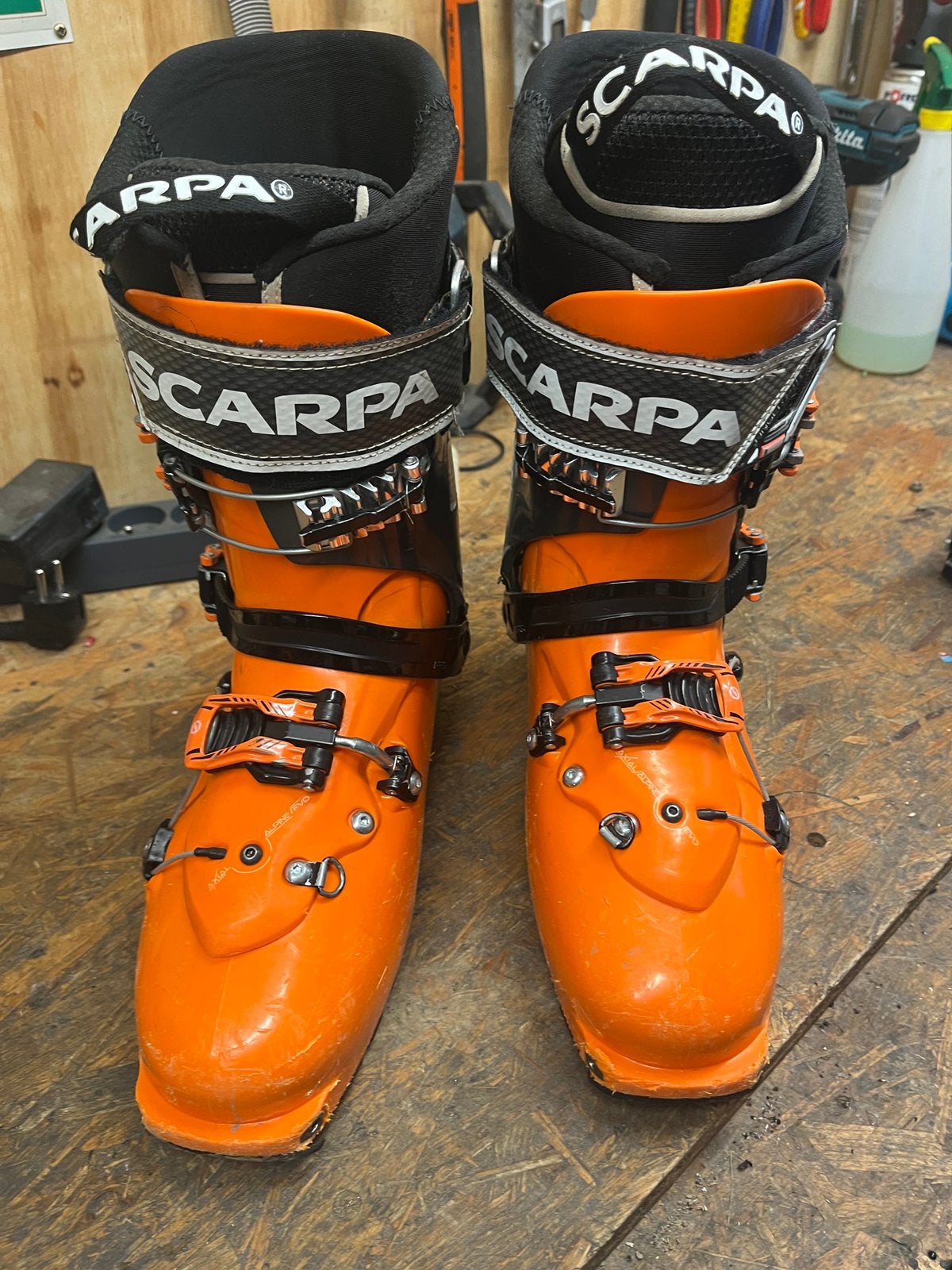 Chaussures de ski de randonnée Scarpa Maestrale 28.5, Enlèvement ou Envoi, Comme neuf