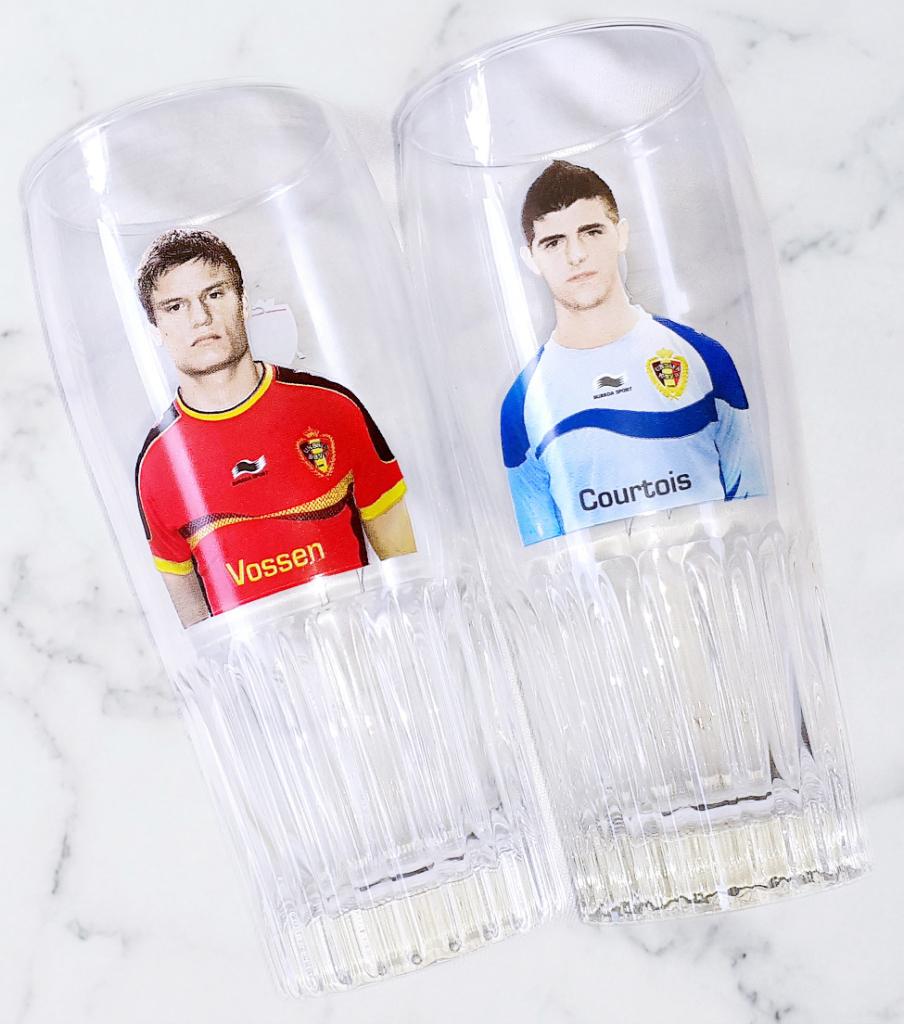 keuken set 2 vintage Jupiler glazen voetbal bierglazen, Verzamelen, Glas en Drinkglazen, Nieuw, Bierglas, Ophalen of Verzenden