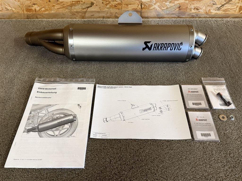 Akrapovic uitlaat demper BMW R1200R R1200 R 2006-2010 K27, Motoren, Verzenden, Gebruikt