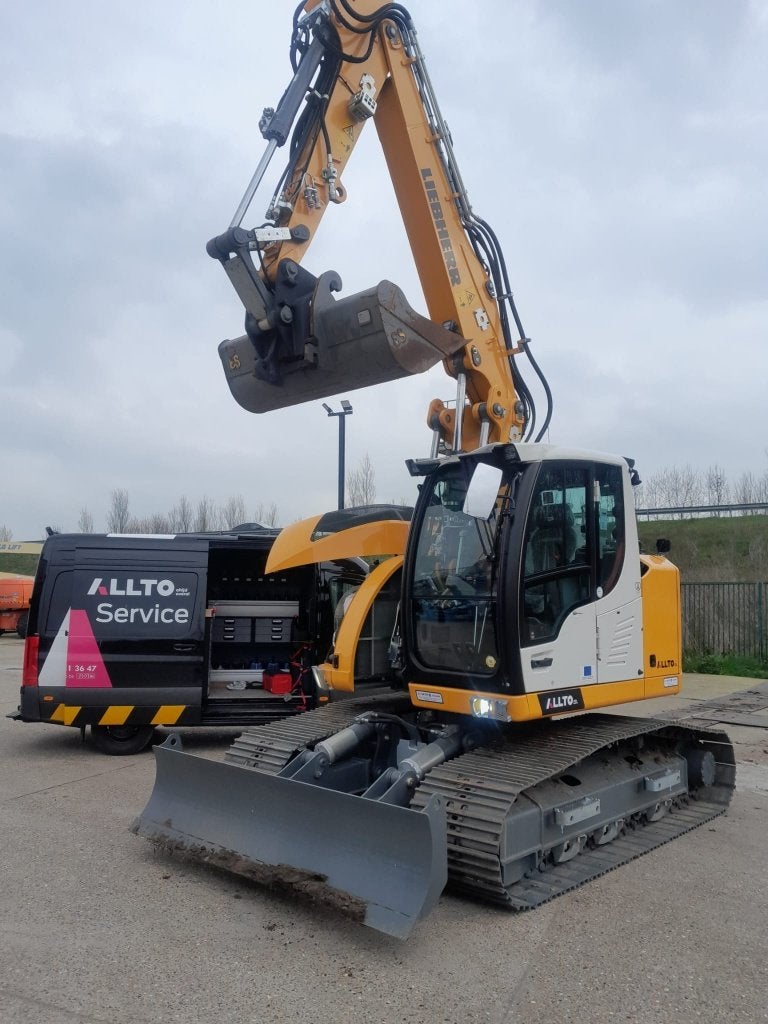 Liebherr R914 Compact, Zakelijke goederen, Ophalen, Graafmachine