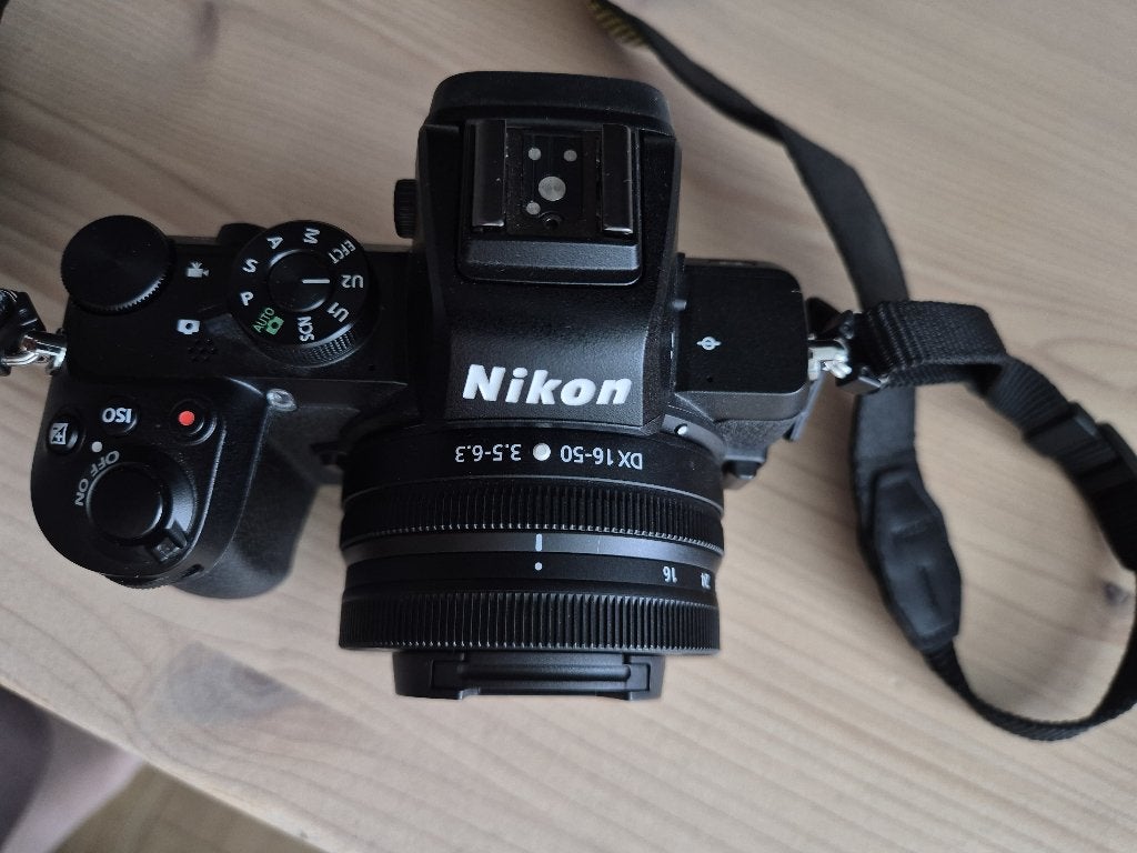 Nikon Z 50 camera en Nikkor DX 16-50mm f 3.5-6.3 VR lens, TV, Hi-fi & Vidéo, Appareils photo numériques, Enlèvement, Comme neuf
