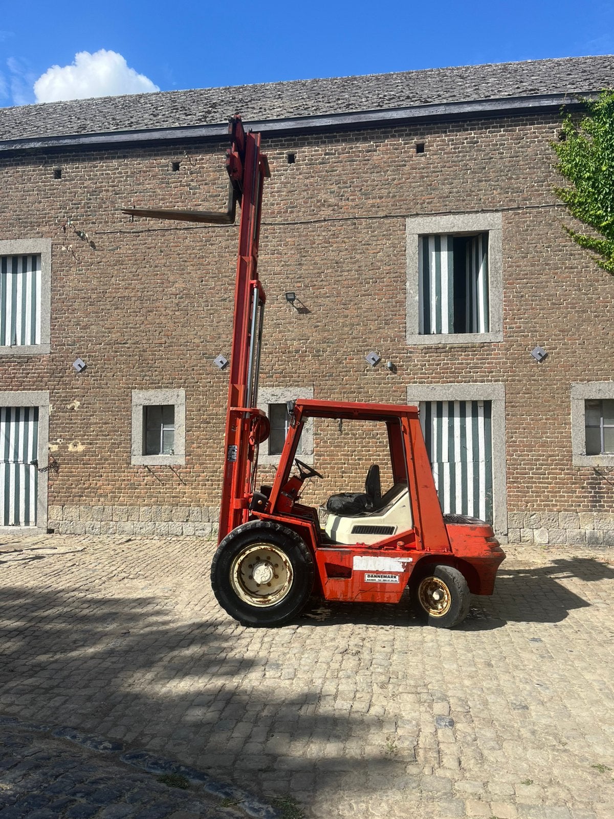Chariot élévateur Manitou, Enlèvement