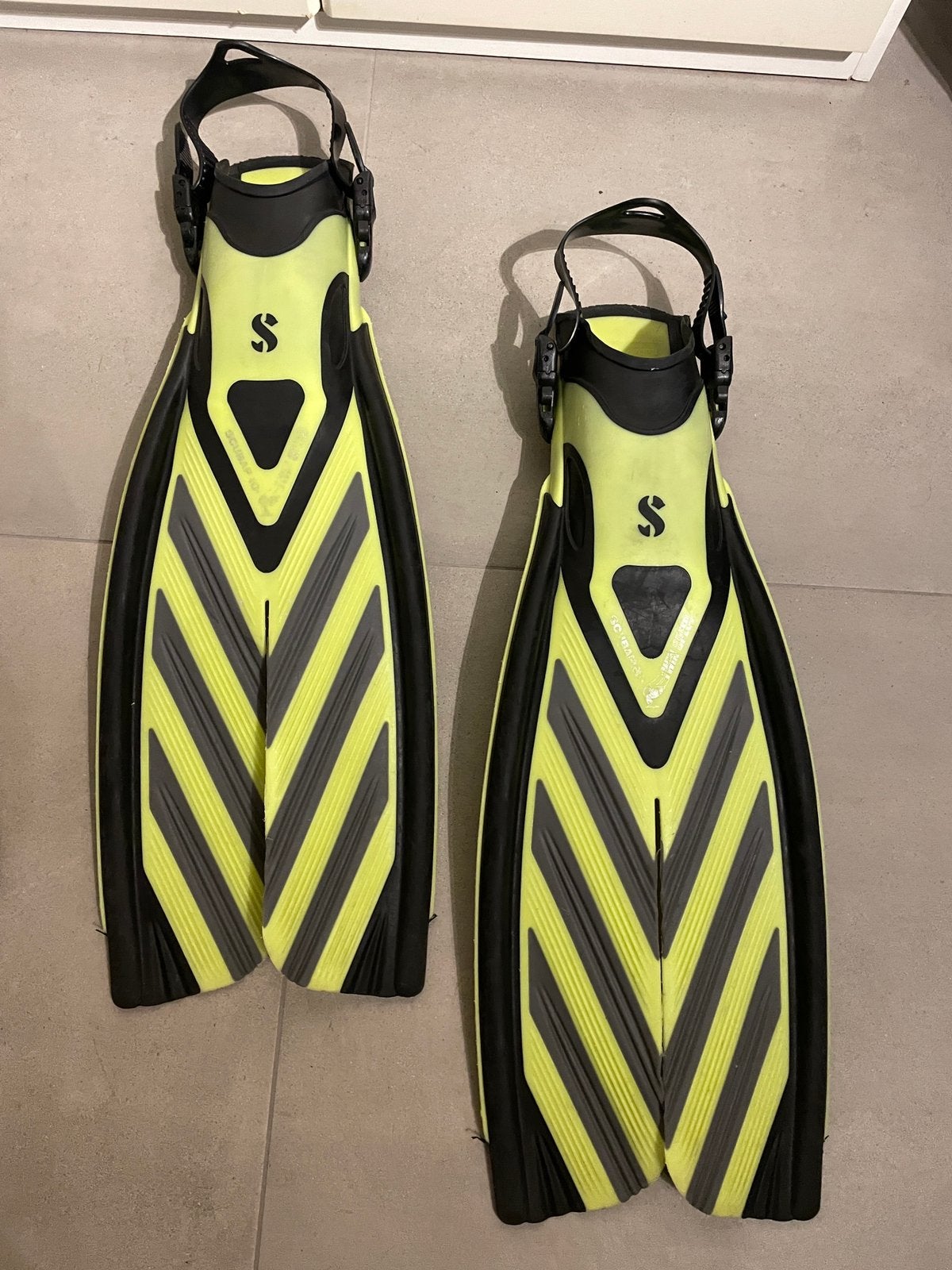 Open hiel vinnen Scubapro Twîn Speed, maat L-XL, Watersport en Boten, Ophalen of Verzenden, Gebruikt, Zwem- of Duikvliezen