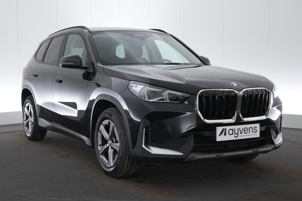 (2CXB624) BMW X1, Stof, 136 pk, Zwart, Bedrijf