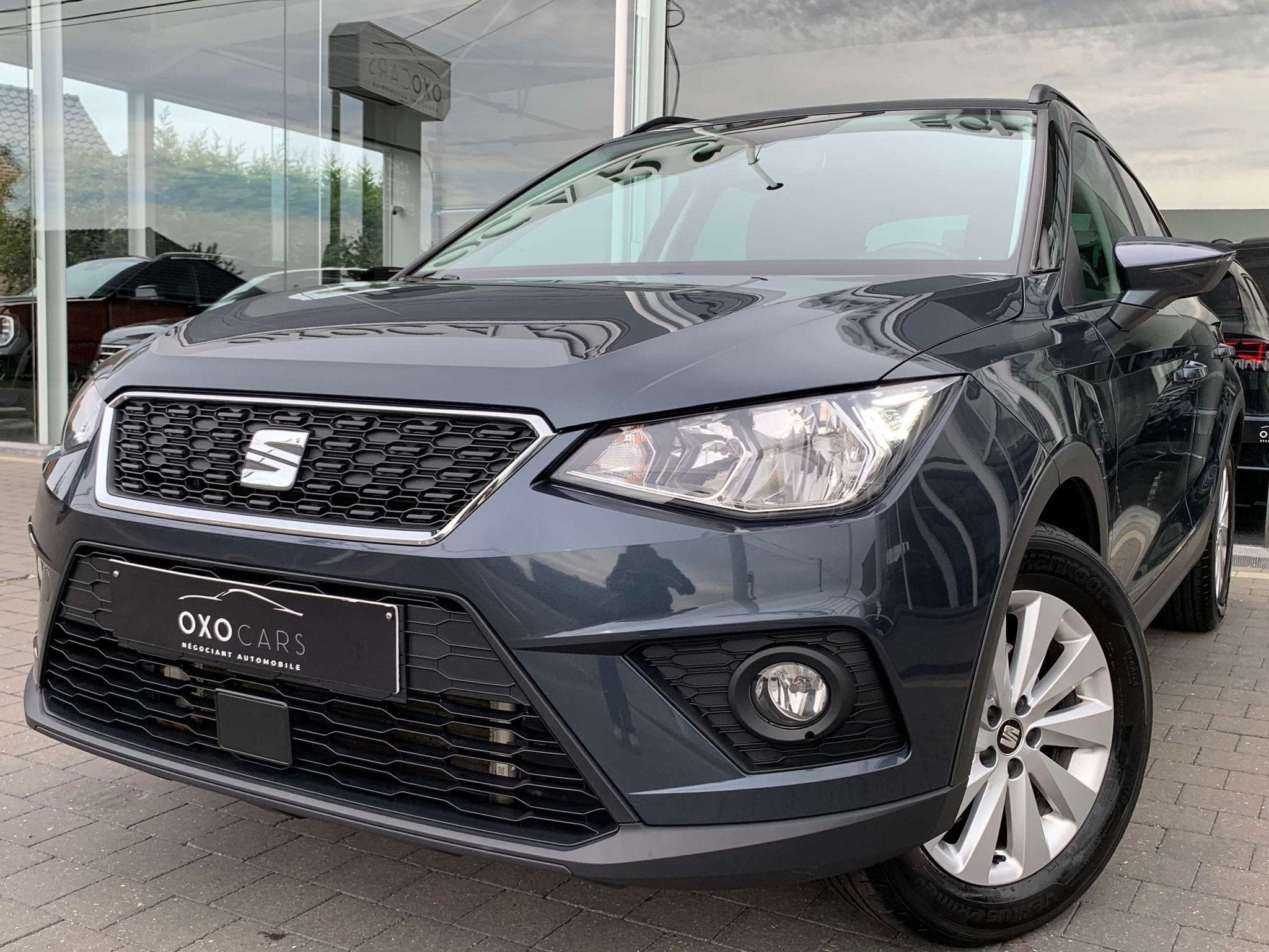 SEAT Arona 1.0 TGI MOVE 90CV / ESSENCE + CNG / ALCANTARA / G, Auto's, Voorwielaandrijving, Gebruikt, CNG (Aardgas), 3 cilinders
