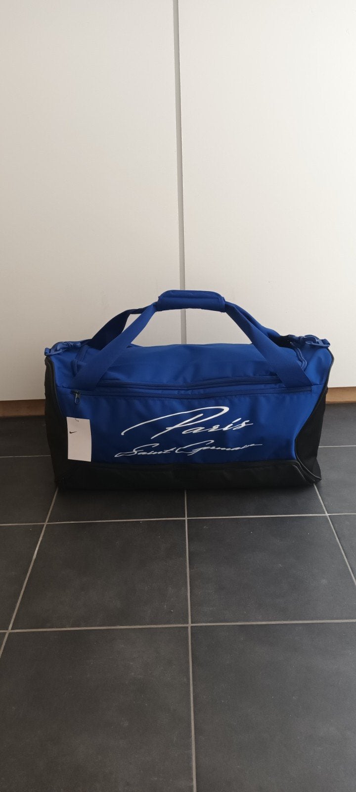 Sac de sport PSG, Bijoux, Sacs & Beauté, Sacs | Sacs de sport, Enlèvement ou Envoi