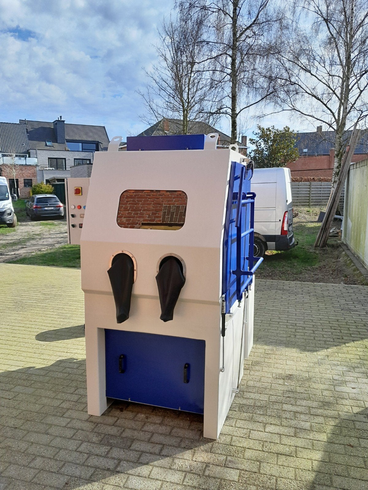 Cabine de nettoyage haute pression Laborex EQ1, Enlèvement