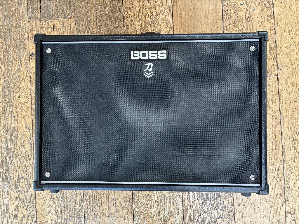 Boss Katana-100/212 MkII 100w gitaarversterker + pedaal, Muziek en Instrumenten, Ophalen, Zo goed als nieuw, Gitaar, 100 watt of meer