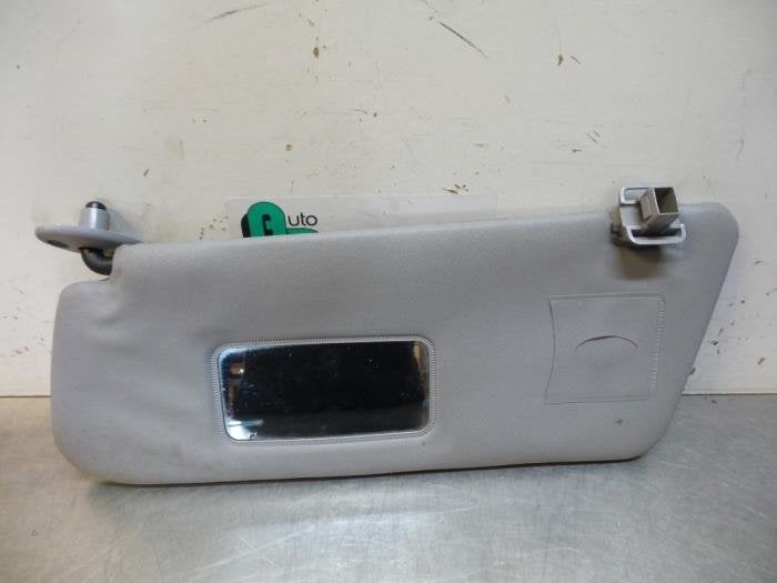 Zonneklep van een Daihatsu Young RV, Gebruikt, Daihatsu, -, -