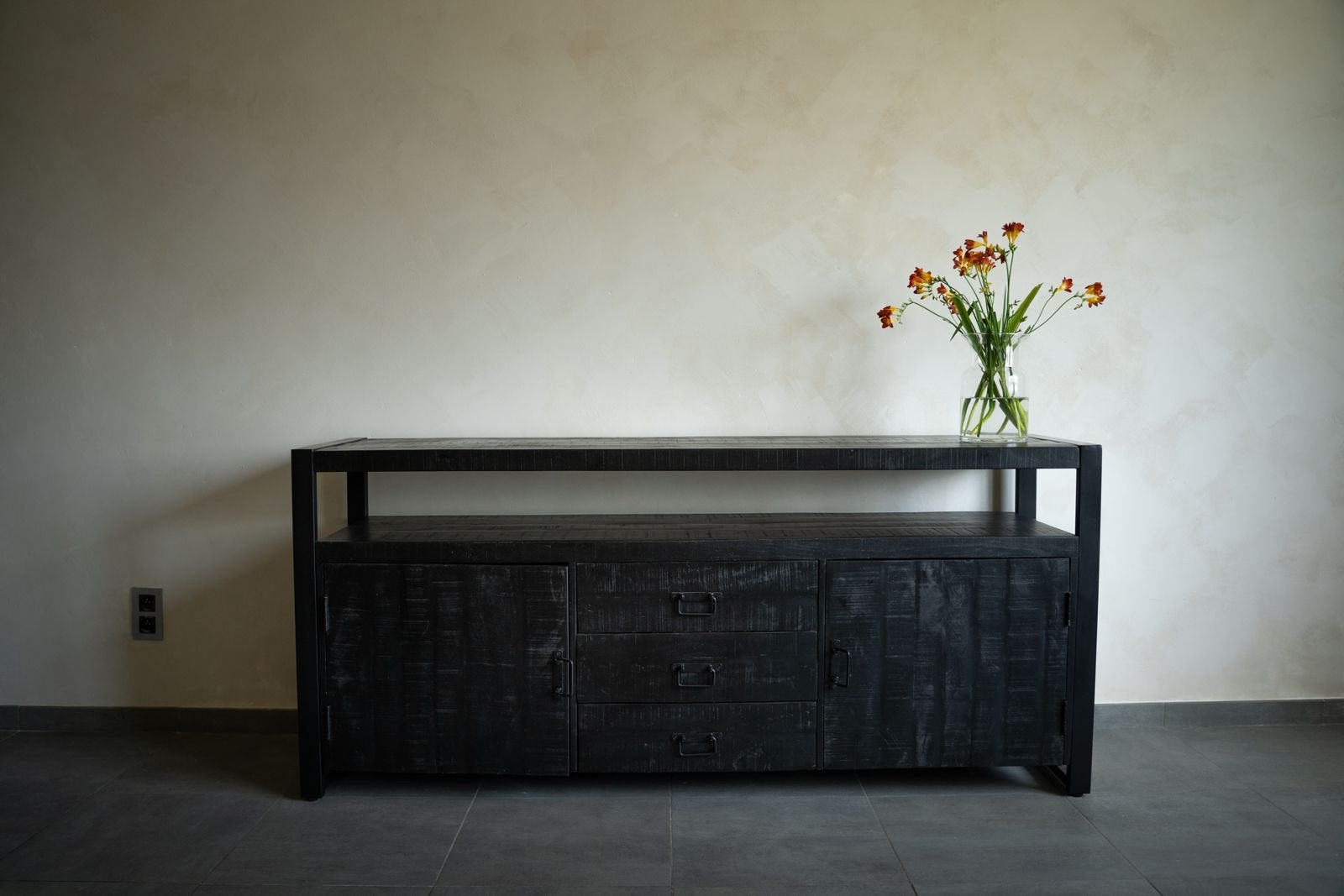Industrieel dressoir zwart mangohout 180cm, 25 à 50 cm, Avec tablette(s), 150 à 200 cm, Enlèvement