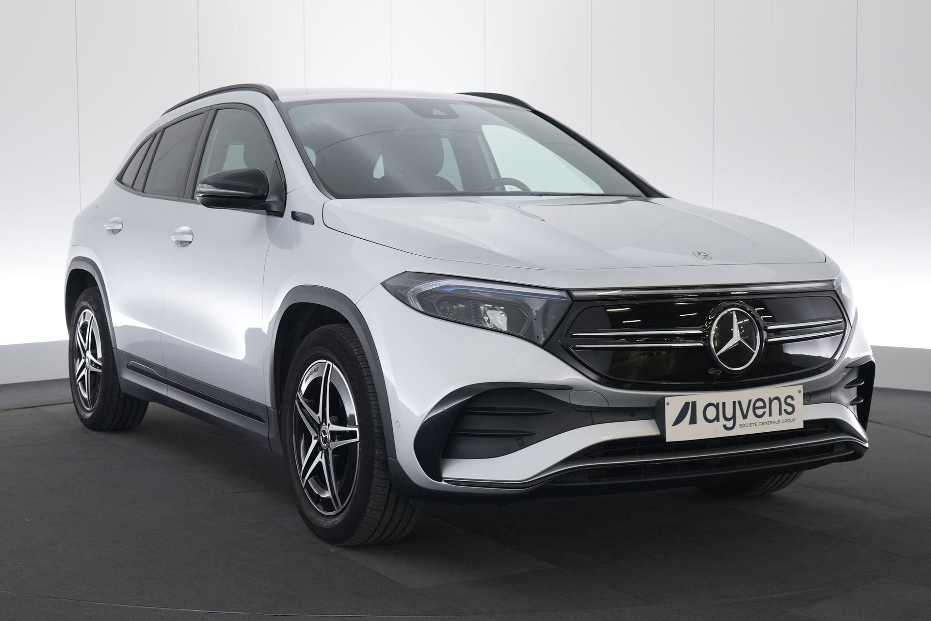 (2CAZ704) MERCEDES-BENZ EQA, Autos, Argent ou Gris, Achat, Entreprise, Carnet d'entretien