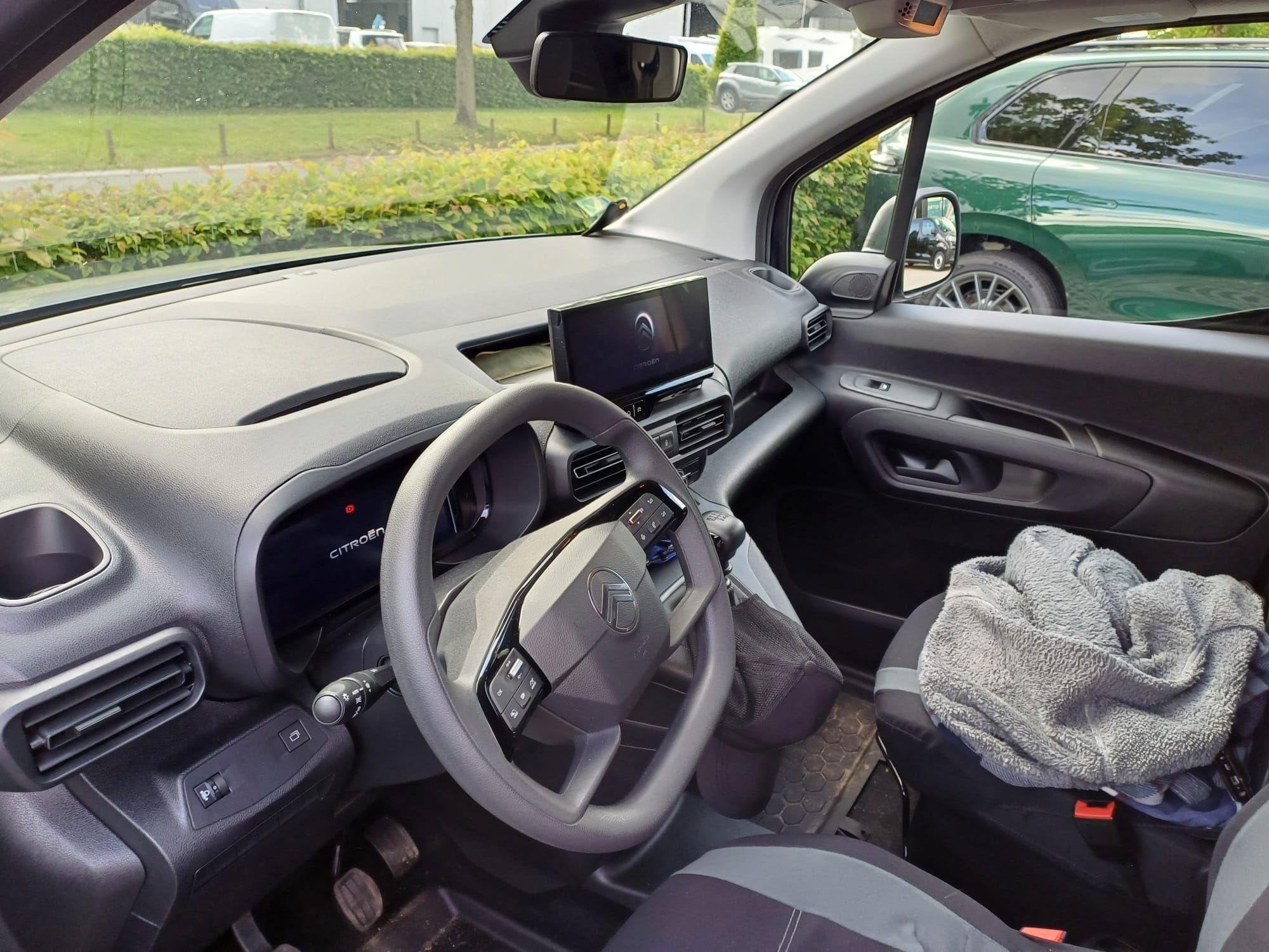 Citroën Berlingo M Light 1.2 PT 110 MAN6, Achat, https://public.car-pass.be/vhr/666b2084-f2fd-428e-88ff-54368f5fddc1, 4 portes