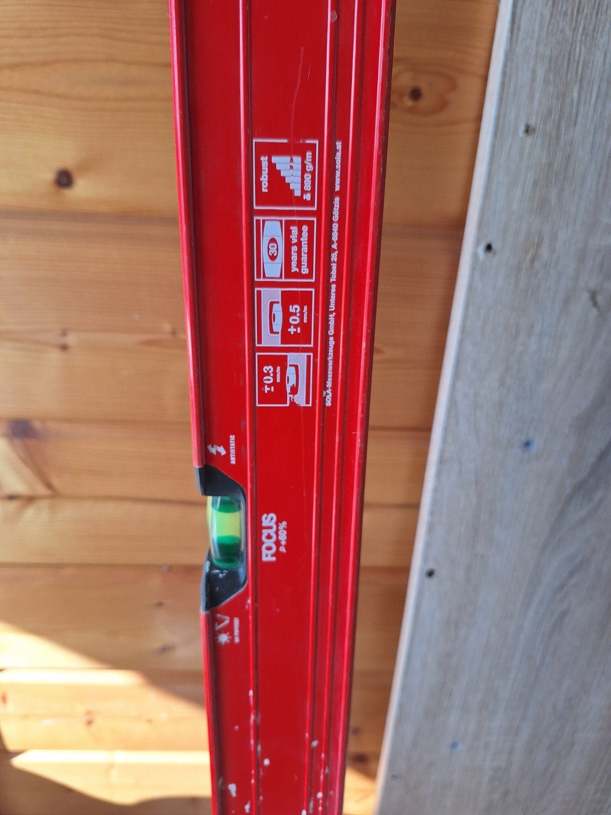 sola waterpas 2 meter, Doe-het-zelf en Bouw, Ophalen of Verzenden, Zo goed als nieuw, Accessoires