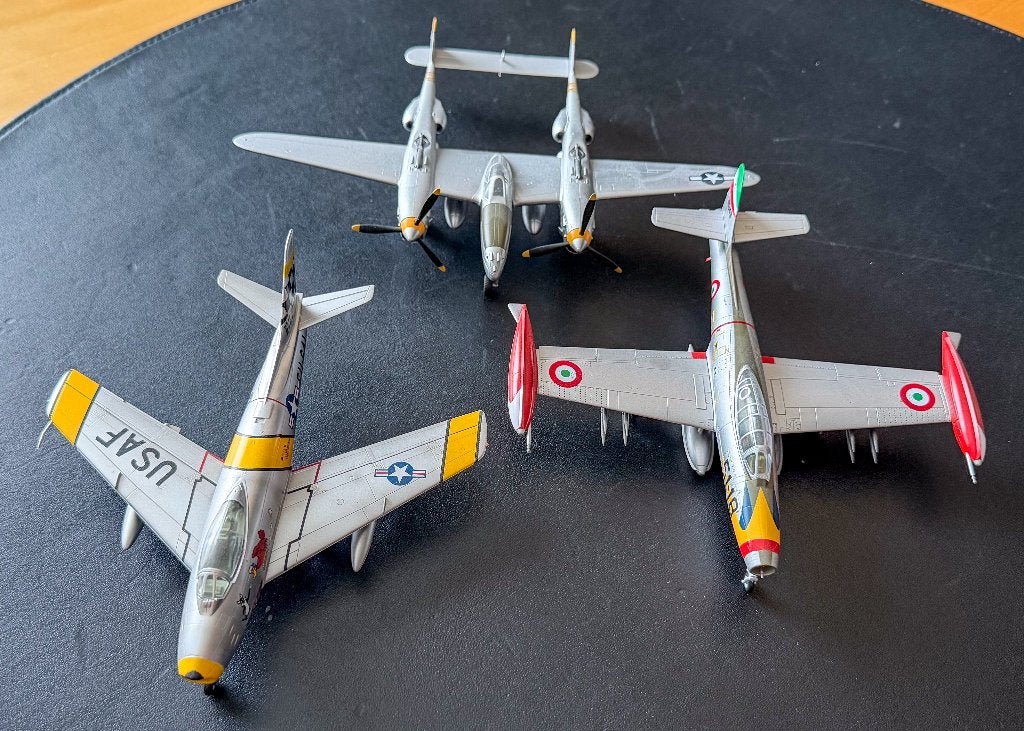 Vliegtuig schaalmodellen 1:72 - Merk Easy Model - 3 stuks, 1:72 tot 1:144, Zo goed als nieuw, Vliegtuig, Ophalen