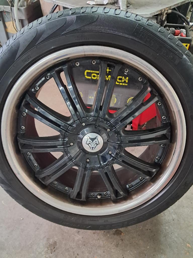 Zomerbanden en velgen 235/45 R 20, Auto-onderdelen, Ophalen, Gebruikt, Velg(en), Zomerbanden