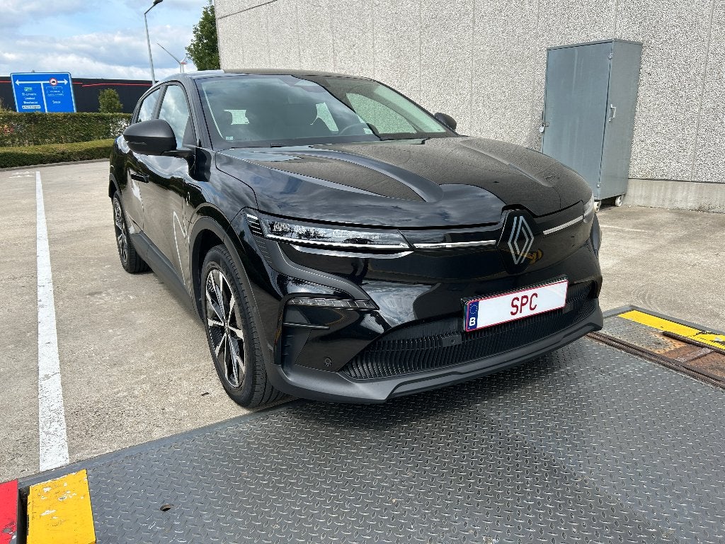 Renault Megane E-Tech 60 kWh Evolution, Auto's, Renault, Parkeersensor, 1700 kg, Zwart, https://public.car-pass.be/vhr/b8843055-581e-4a39-a3e4-f04d0b7e07fb